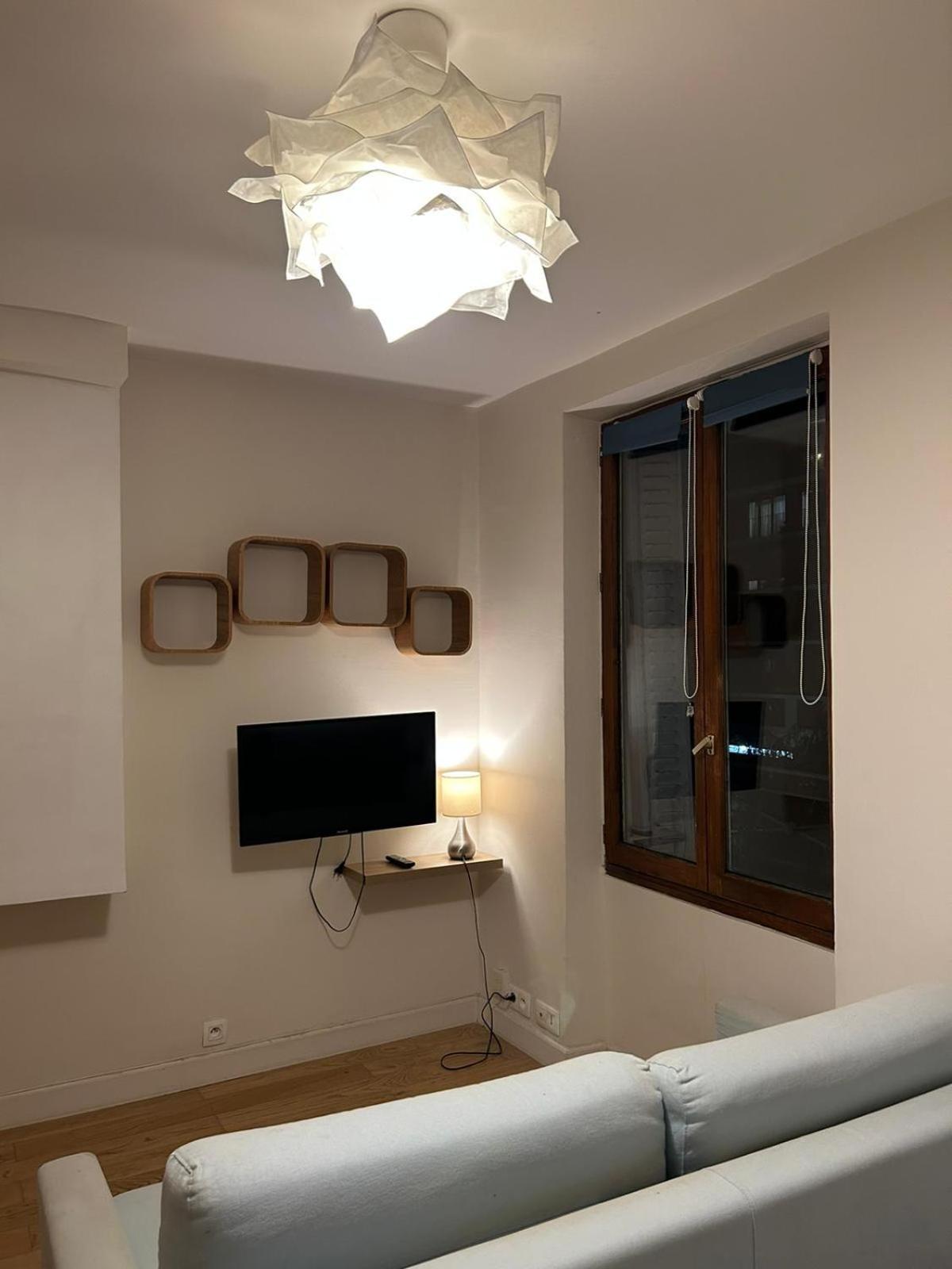 Studio/F1 Aux Buttes Chaumont Paris Extérieur photo