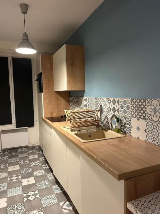 Studio/F1 Aux Buttes Chaumont Paris Extérieur photo
